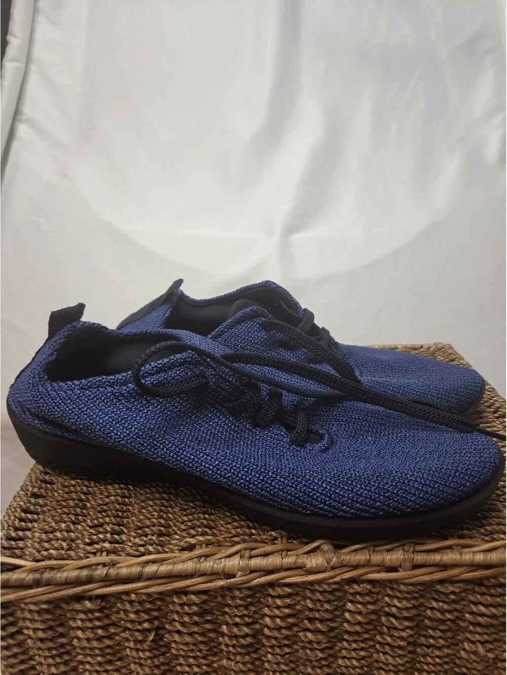 Arcopedico Men's Blue/Black Knit Lace-Up Low Top Athletic Sneakers